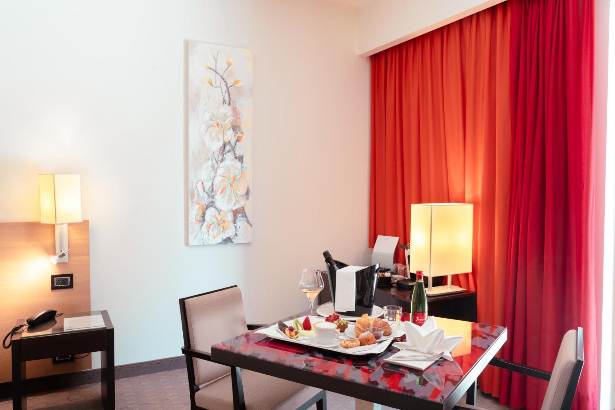Ariha Hotel Cosenza Zewnętrze zdjęcie