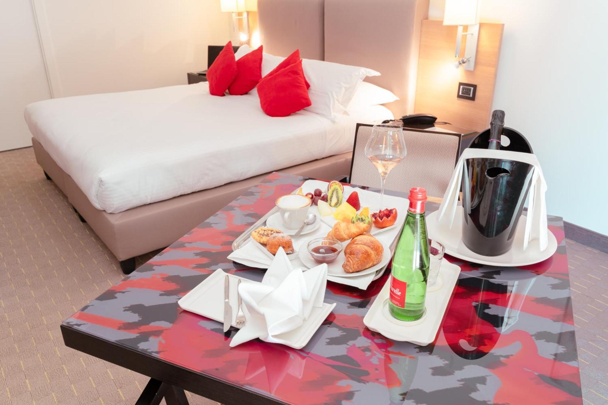 Ariha Hotel Cosenza Zewnętrze zdjęcie